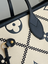 Load image into Gallery viewer, Louis Vuitton Neverfull MM Bag
