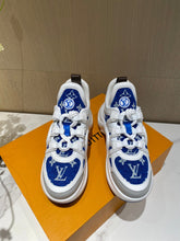 Load image into Gallery viewer, Louis Vuitton Archlight Sneaker
