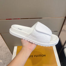 Load image into Gallery viewer, Louis Vuitton Miami Mule (Men Slippers)
