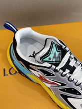 Load image into Gallery viewer, Louis Vuitton Runner Tatic Sneakers
