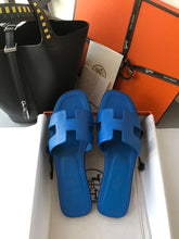 Load image into Gallery viewer, Hermes Oran Sandals
