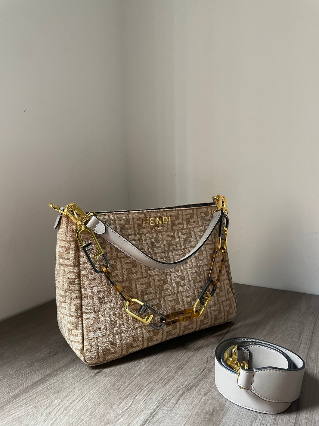 Fendi O'lock Zip Bag